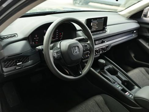 Used 2024 Honda Accord EX image 19