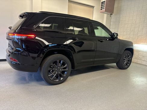 New 2026 Jeep Grand Cherokee Limited AWD/4WD image 21