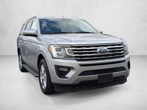 Used 2019 Ford Expedition XLT w/ Equipment Group 202A image 3