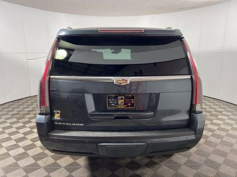 Used 2019 Cadillac Escalade Platinum image 5