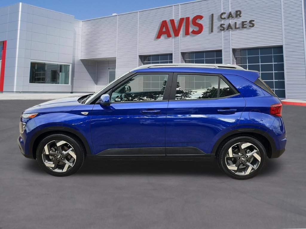 Used 2025 Hyundai Venue SEL FWD image 10