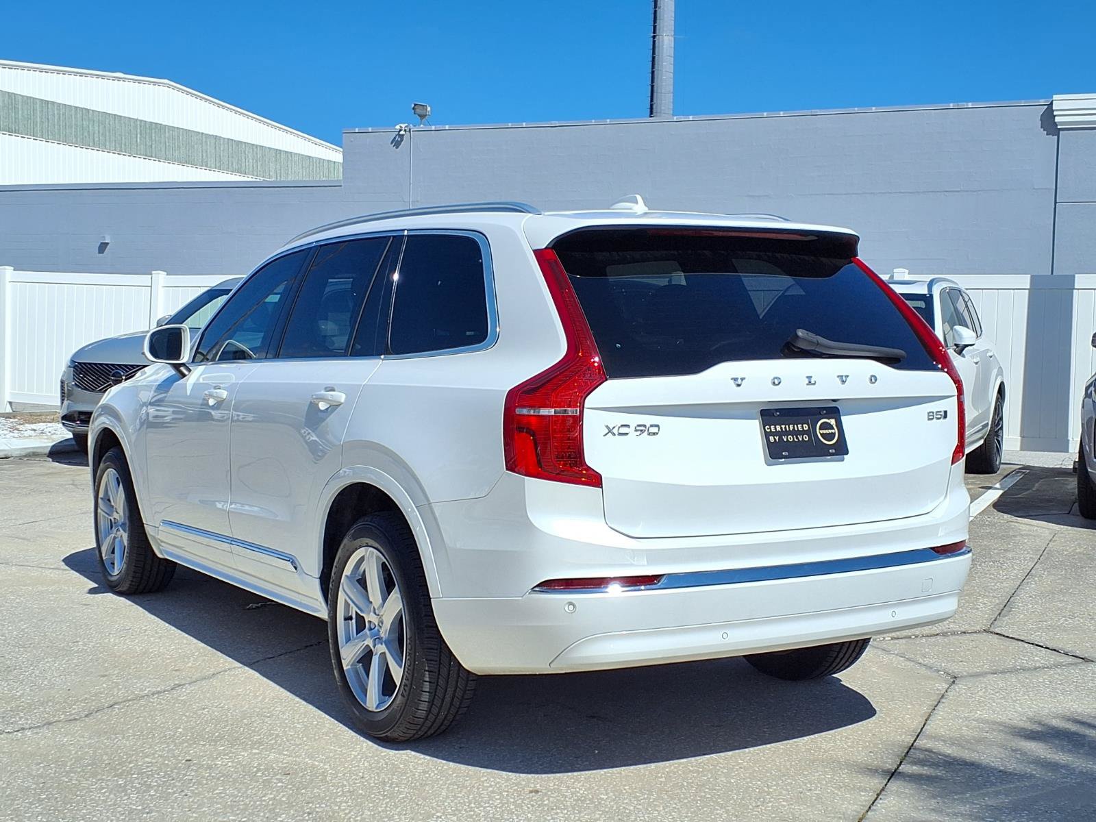 Certified 2024 Volvo XC90 B5 Core AWD/4WD image 5