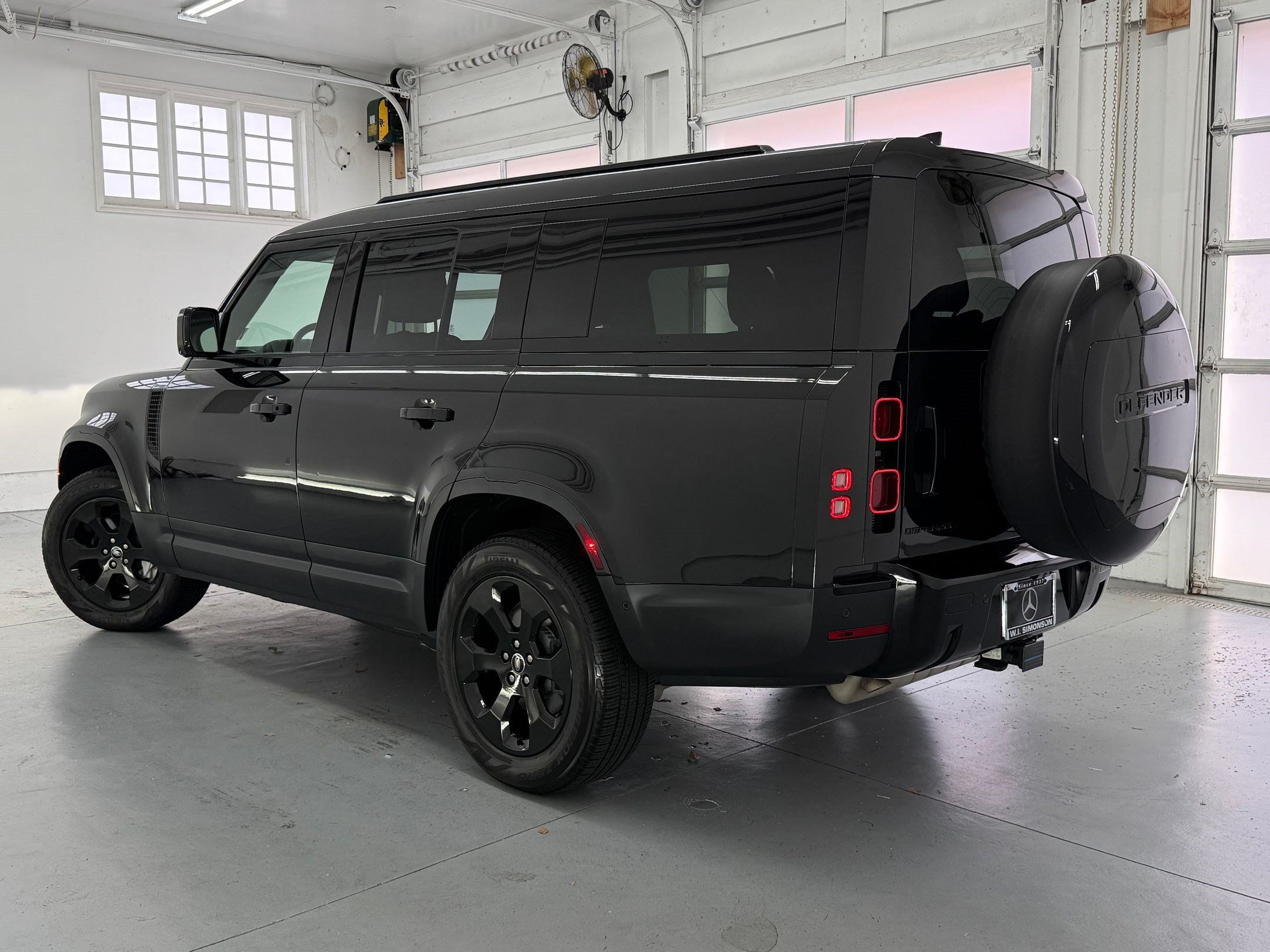 Used 2025 Land Rover Defender 130 S AWD/4WD image 3