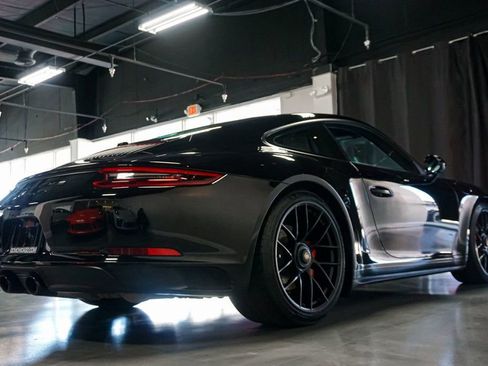 Used 2019 Porsche 911 GT3 RS image 6