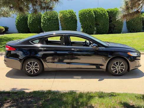 Used 2020 Ford Fusion S FWD image 4