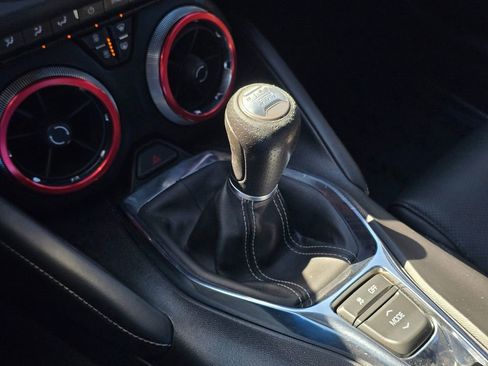 Used 2020 Chevrolet Camaro LT w/ RS Package image 37