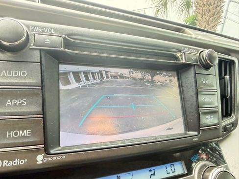 Used 2015 Toyota RAV4 XLE FWD image 38