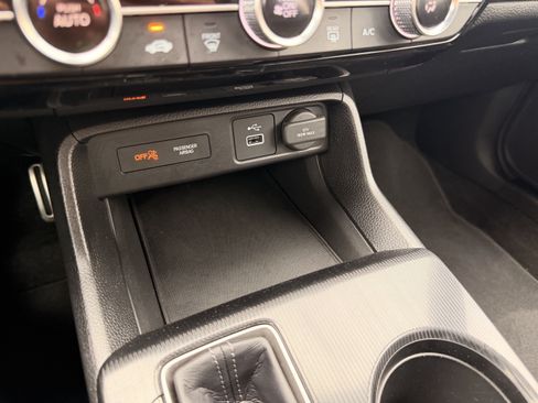 Used 2023 Honda Civic Sport image 24