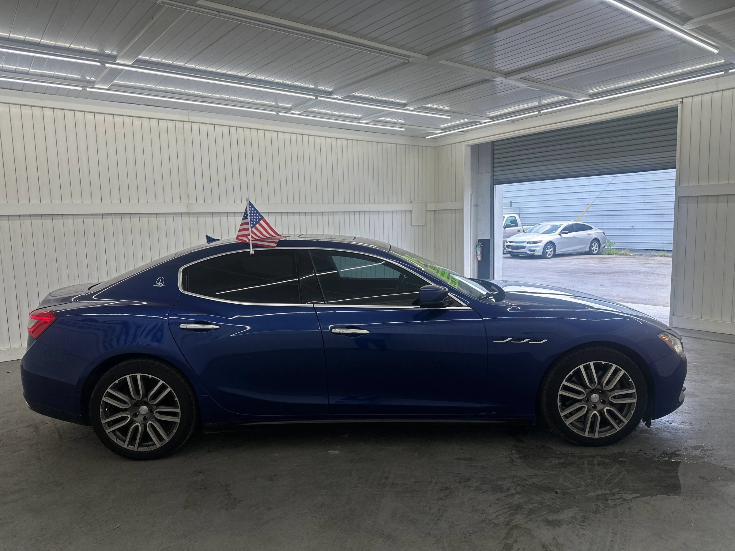 Used 2015 Maserati Ghibli RWD image 4