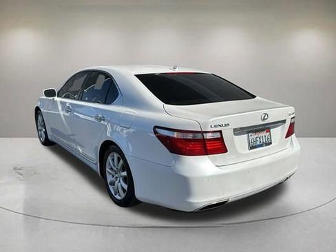 Used 2009 Lexus LS 460 RWD image 4