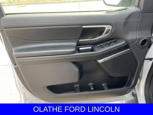 New 2026 Ford Expedition Platinum w/ Stealth Appearance Package image 16