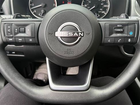 Used 2024 Nissan Rogue SV AWD/4WD image 33