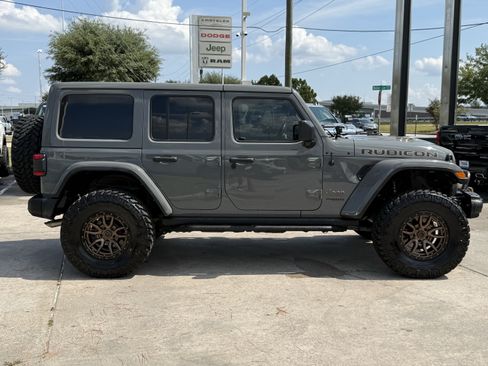 Used 2021 Jeep Wrangler Unlimited Rubicon w/ Trailer Tow Package AWD/4WD image 2