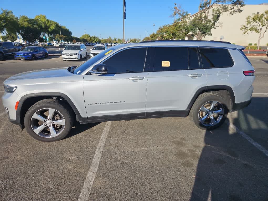 Used 2021 Jeep Grand Cherokee L Limited RWD image 4
