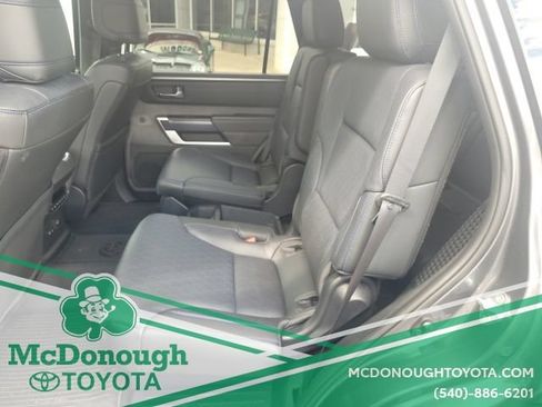 Used 2024 Toyota Sequoia Platinum AWD/4WD image 19