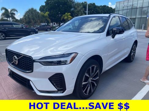 Used 2023 Volvo XC60 B5 Plus w/ Protection Package Premier AWD/4WD image 3