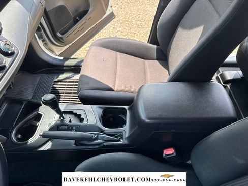 Used 2017 Toyota RAV4 LE w/ All Weather Liner Package AWD/4WD image 27
