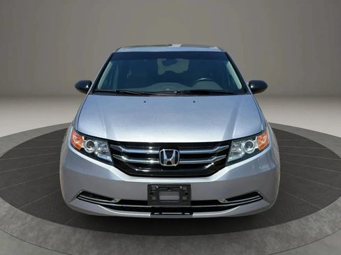 Used 2016 Honda Odyssey LX image 2