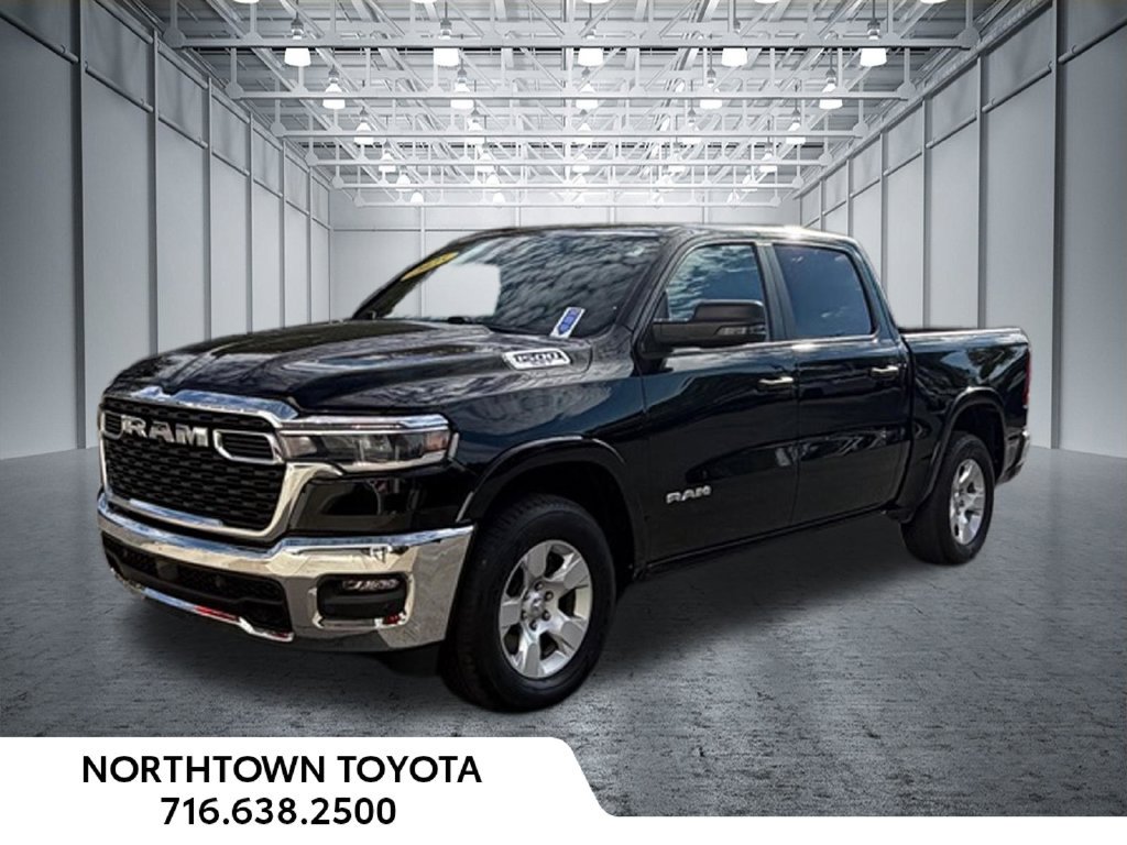 Used 2025 RAM 1500 Big Horn AWD/4WD image 1