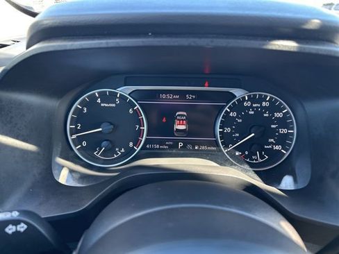 Used 2024 Nissan Rogue SV image 23