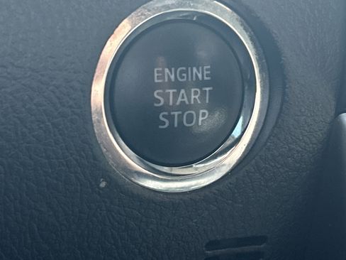 Used 2022 Toyota 4Runner SR5 RWD image 17