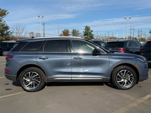 Used 2022 Lincoln Corsair AWD w/ Equipment Group 101A image 2