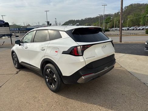 New 2026 Kia Sportage LX FWD image 5