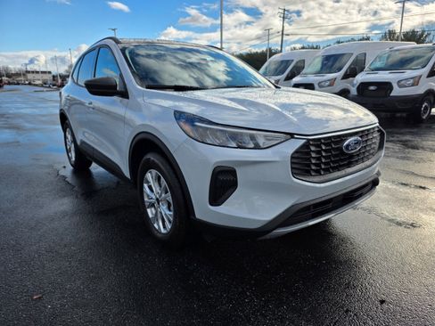 New 2026 Ford Escape Active w/ Cold Weather Package image 7