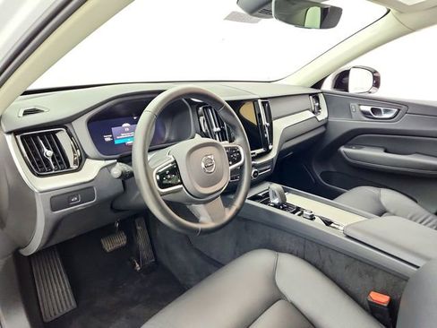 Certified 2025 Volvo XC60 B5 Plus image 20