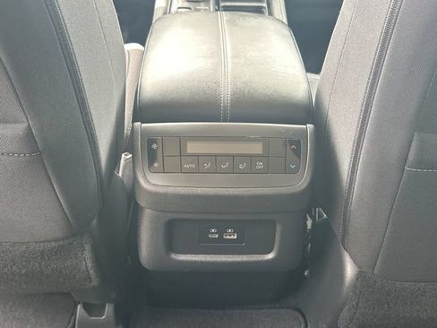 Used 2025 Nissan Pathfinder SV FWD image 17