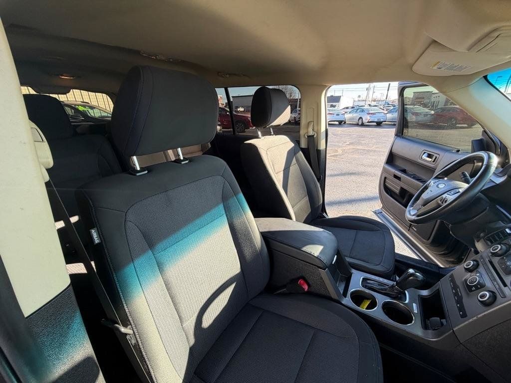 Used 2017 Ford Flex SE FWD image 24