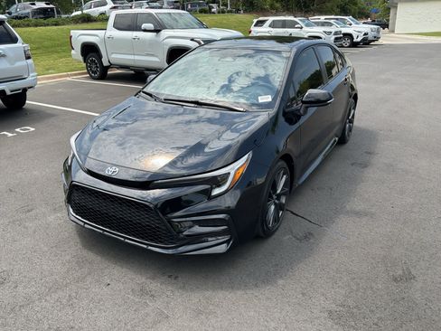 Used 2024 Toyota Corolla SE FWD image 5