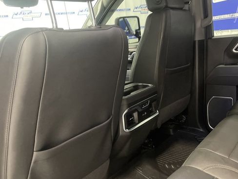 Used 2025 Chevrolet Silverado 2500 LTZ w/ LTZ Plus Package image 38