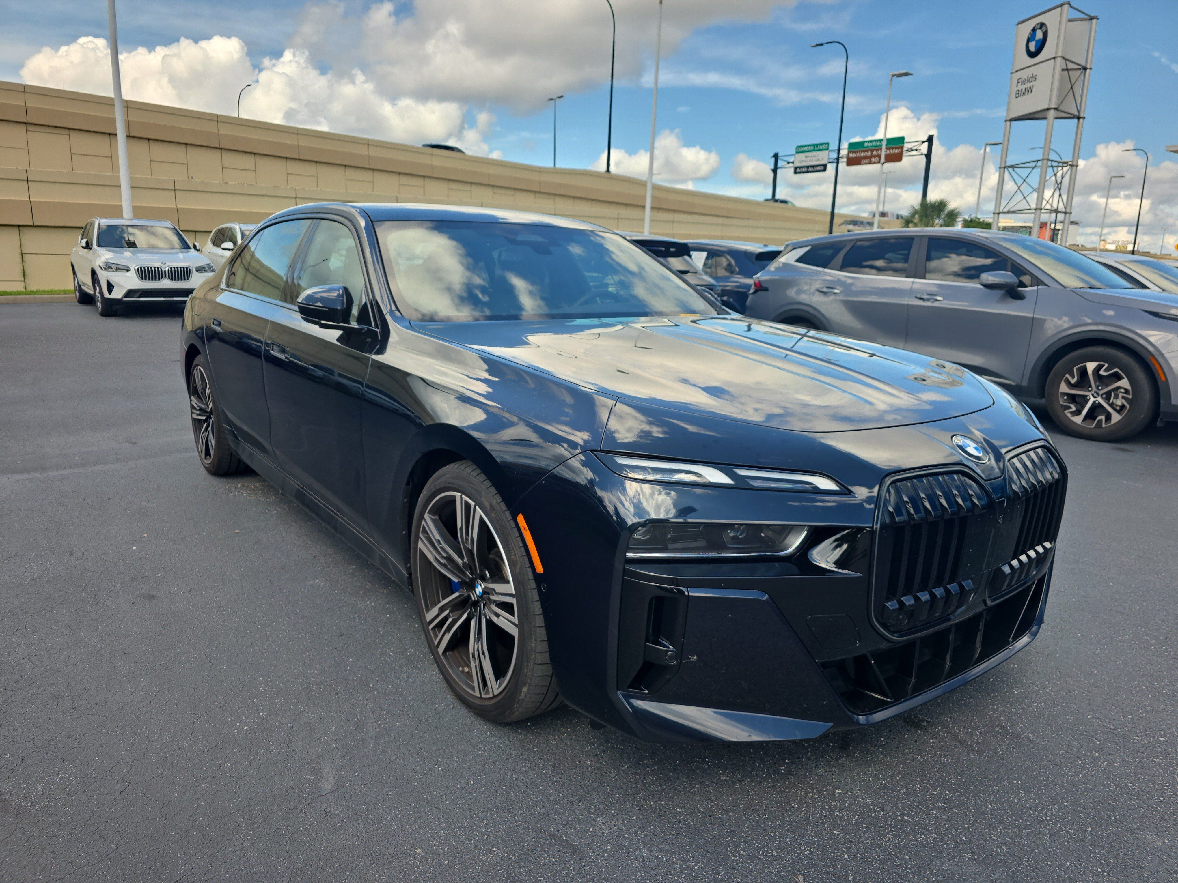 Certified 2026 BMW 740i w/ Premium Package RWD image 1