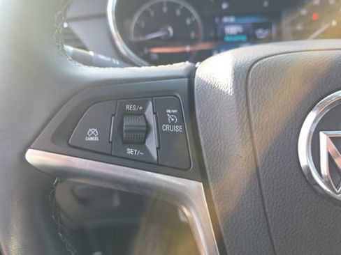 Used 2022 Buick Encore Preferred w/ Safety Package image 23