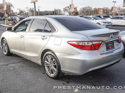 Used 2016 Toyota Camry SE image 13