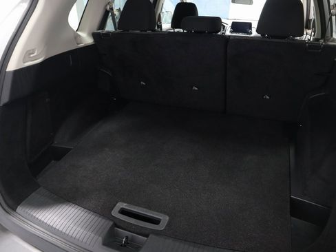 Certified 2023 Nissan Rogue SV image 18