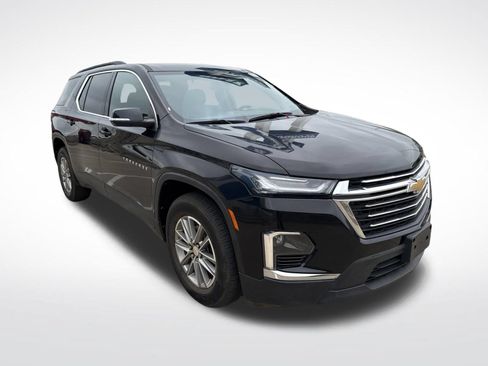 Used 2023 Chevrolet Traverse LT FWD image 3