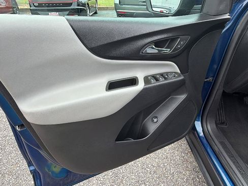 Used 2022 Chevrolet Equinox LT FWD image 14