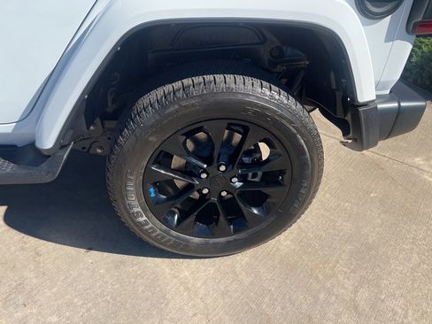 Used 2023 Jeep Wrangler Unlimited Sahara w/ Cold Weather Group image 10