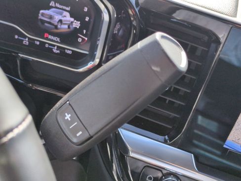 Used 2025 GMC Sierra 1500 SLT AWD/4WD image 26
