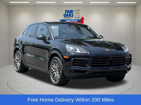 Used 2023 Porsche Cayenne Platinum Edition AWD/4WD image 1