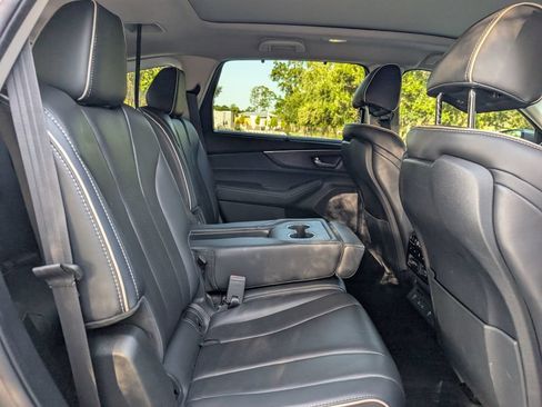 Used 2022 Acura MDX SH-AWD w/ Advance Package image 19