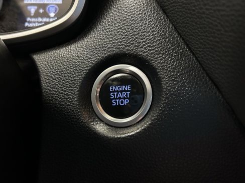 Used 2022 Toyota Corolla SE image 14