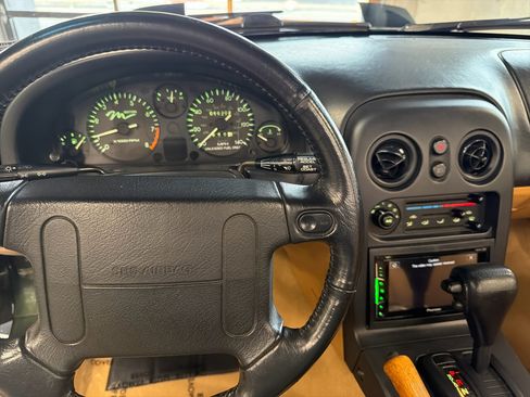 Used 1997 MAZDA MX-5 Miata M-Edition image 22