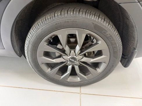 Used 2023 Kia Sorento SX Prestige image 4