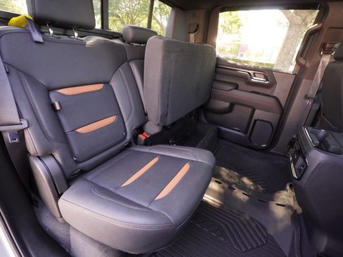 Used 2023 GMC Sierra 1500 AT4 w/ AT4 Premium Package AWD/4WD image 32
