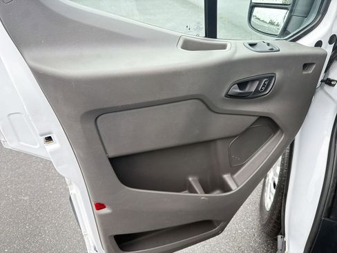 Used 2024 Ford Transit 350 XLT RWD image 15