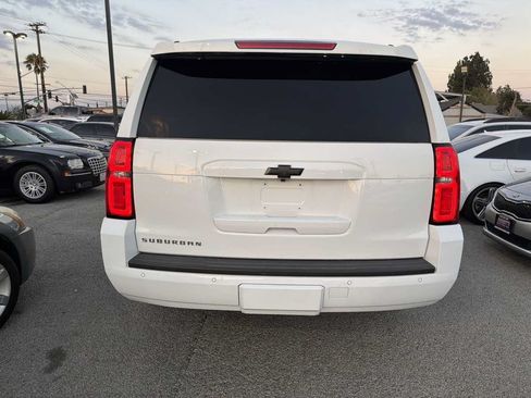 Used 2017 Chevrolet Suburban LT AWD/4WD image 8