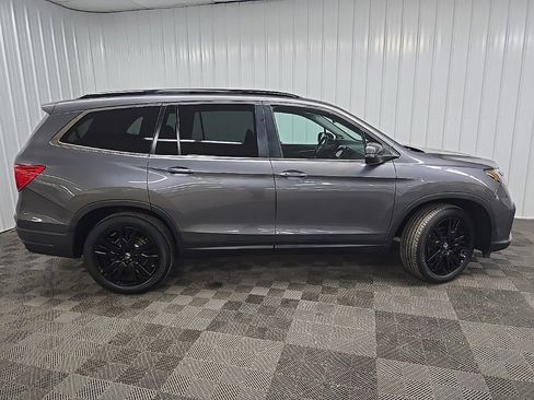 Used 2022 Honda Pilot Special Edition image 2